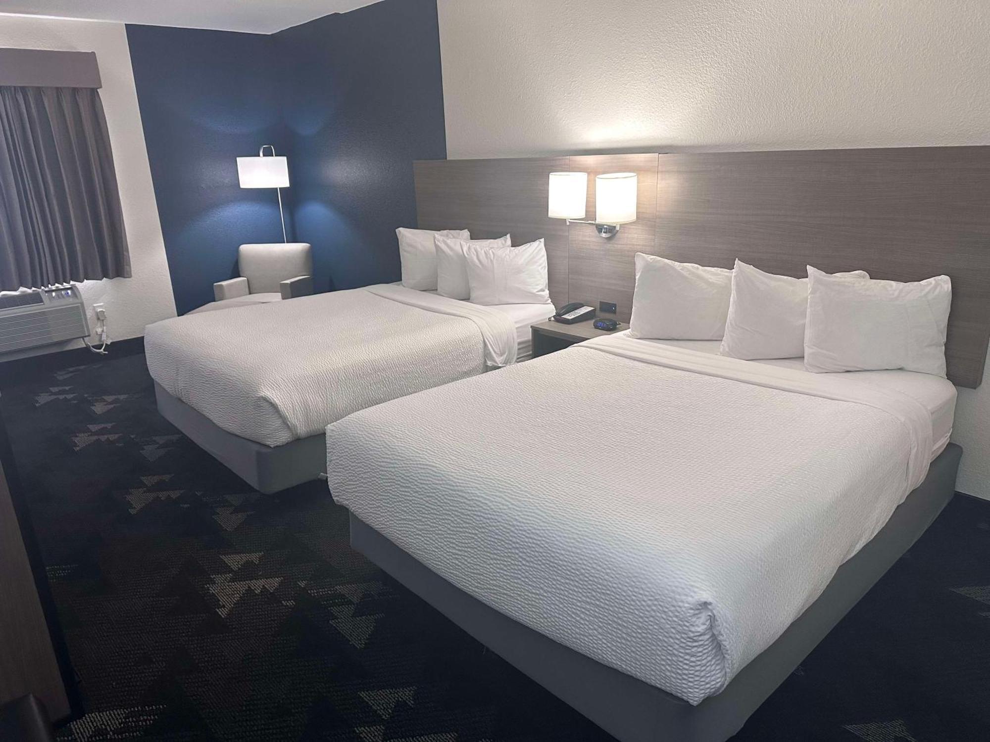 รามาดา บาย วินด์แฮม โบลิงบรูก Hotel โบลิงโบรก ภายนอก รูปภาพ
